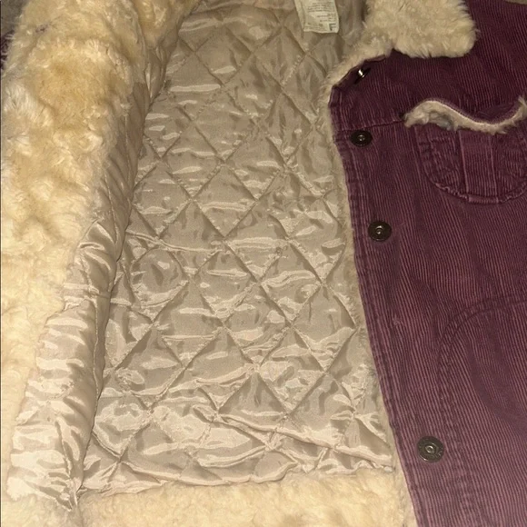 Plum fuchsia fur collar corduroy cropped light jacket - Picture 5 of 11